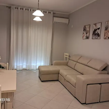 Lägenhet Entela Apartament